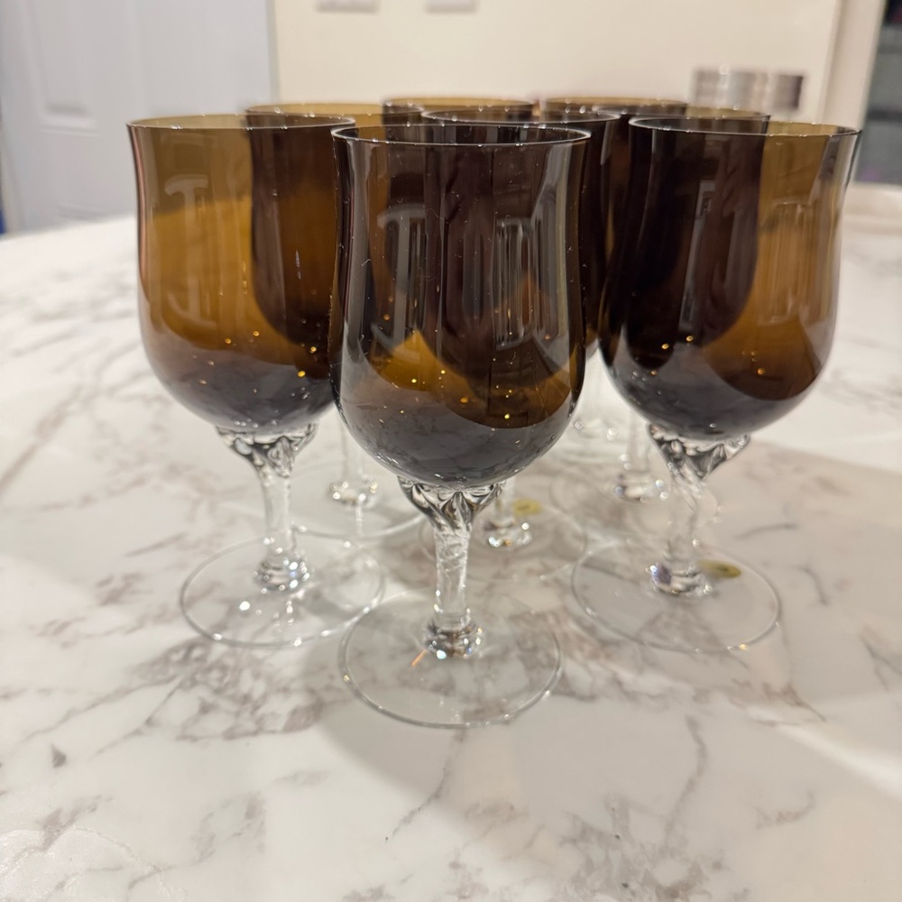 Vintage Celebrity Amber Brown Stemmed Wine Glasses - Set of 8